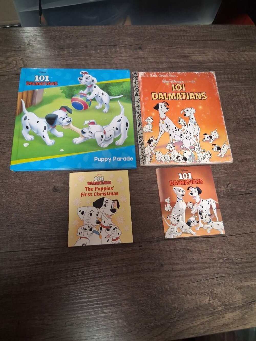 Disney 101 Dalmatians Story Book Early Reader Bundle